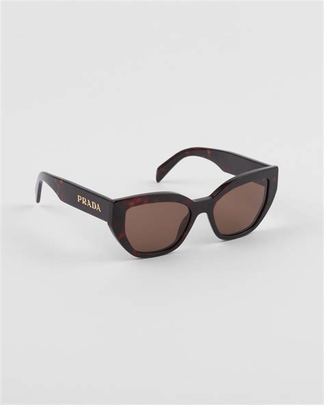 Polarized Brown Lenses Sunglasses With Prada Logo 